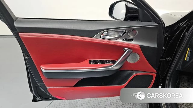 Kia Stinger id 4233037 из Кореи 16