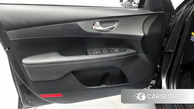 Kia Come New K3 id 4188207 из Кореи 16