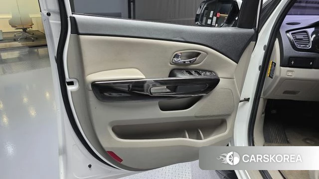 Kia The New Carnival id 4873301 из Кореи 16