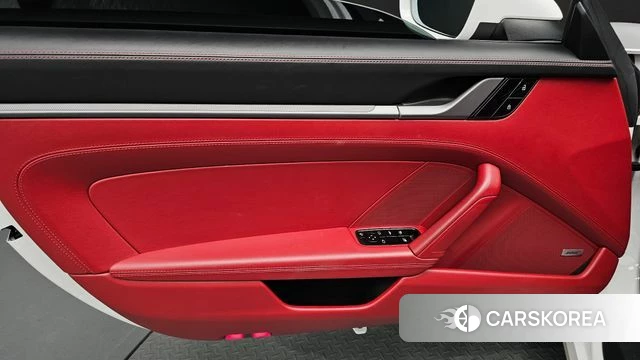 Porsche 911(992) id 4666814 из Кореи 16