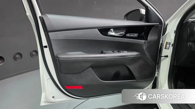 Kia The New K3 2nd generation id 4707724 из Кореи 16