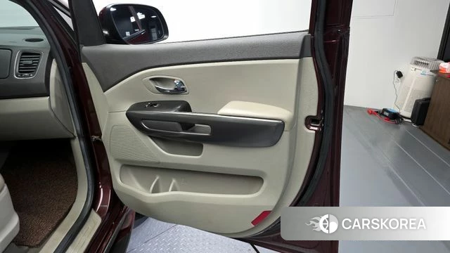 Kia All New Carnival id 4345839 из Кореи 16