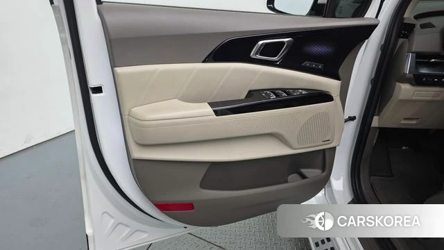 Kia Carnival 4th generation id 4922299 из Кореи 16