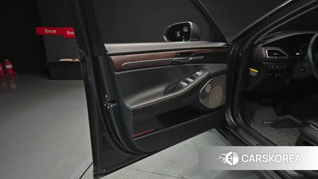 Genesis G90 id 4581162 из Кореи 16
