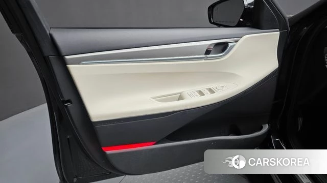 Hyundai The New Grandeur IG Hybrid id 4282312 из Кореи 16