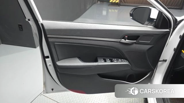 Hyundai Avante AD id 4605414 из Кореи 16