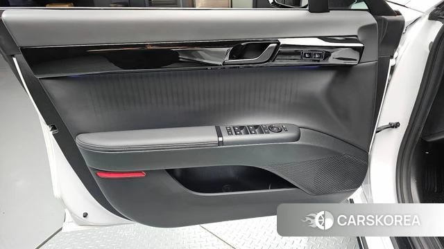 Hyundai Grandeur Hybrid (GN7) id 4578413 из Кореи 16