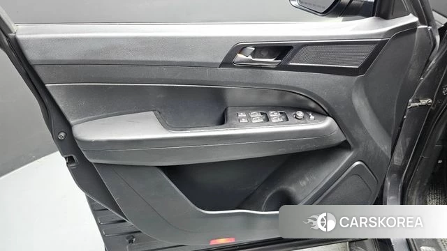 Ssangyong Rexton Sports Cannes id 4737007 из Кореи 16