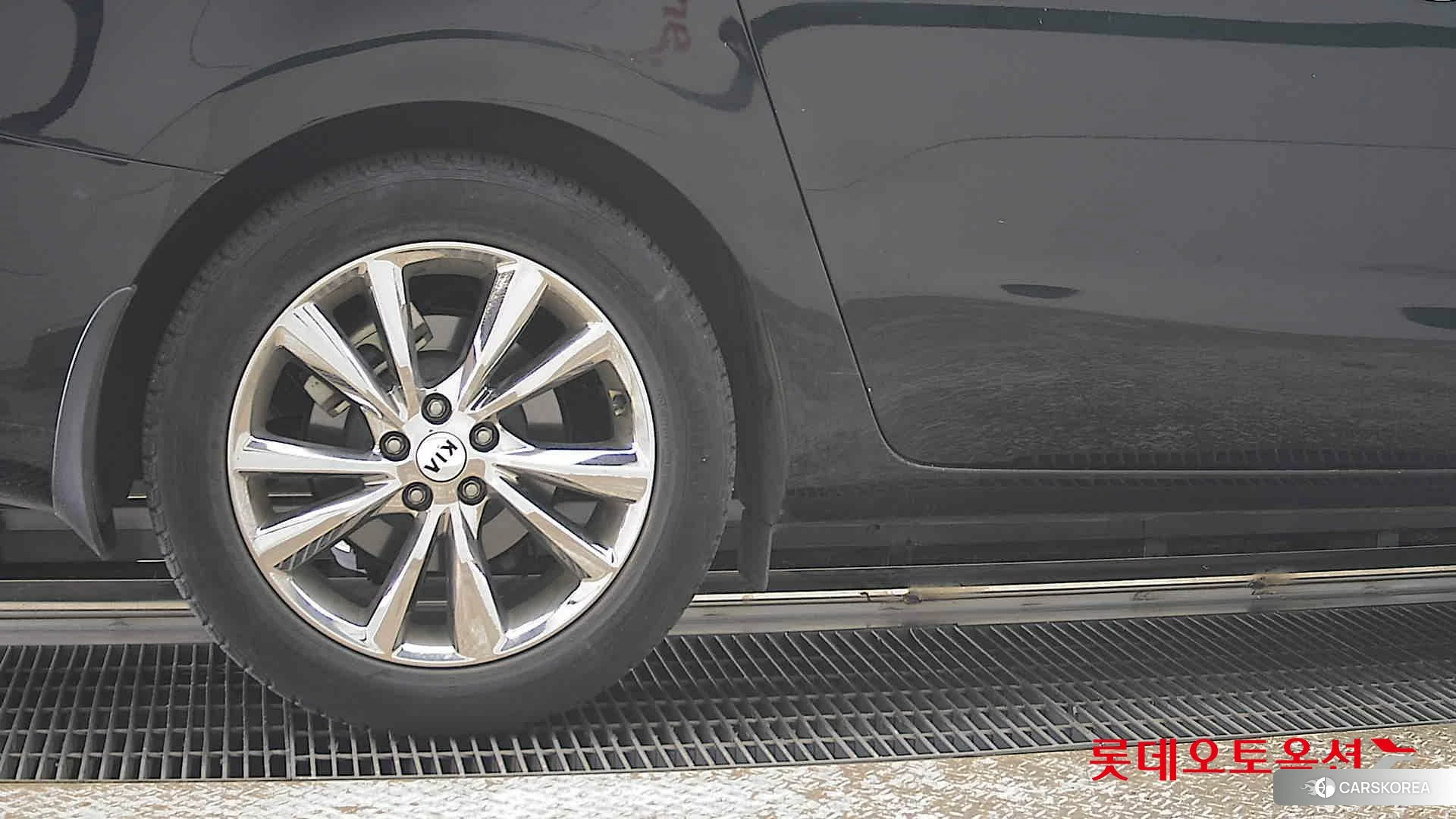 Kia Carnival id 3882130 из Кореи 16