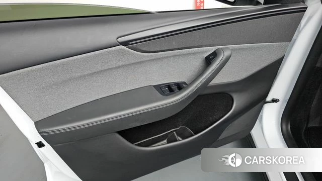 Tesla Model Y id 4200741 из Кореи 16