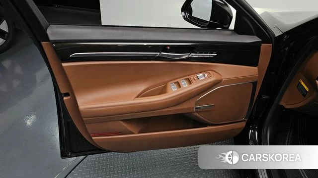 Genesis G90 id 4626135 из Кореи 16