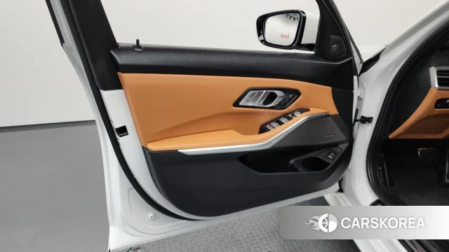 BMW 3 Series (G20) id 4302105 из Кореи 16