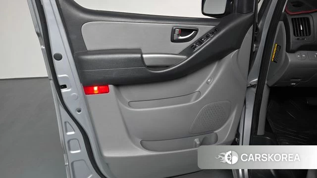 Hyundai The New Grand Starex id 4459497 из Кореи 16