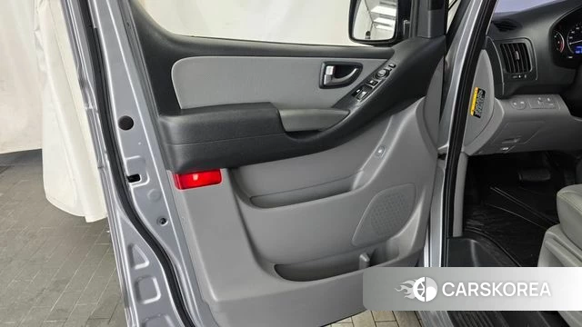 Hyundai The New Grand Starex id 4568791 из Кореи 16