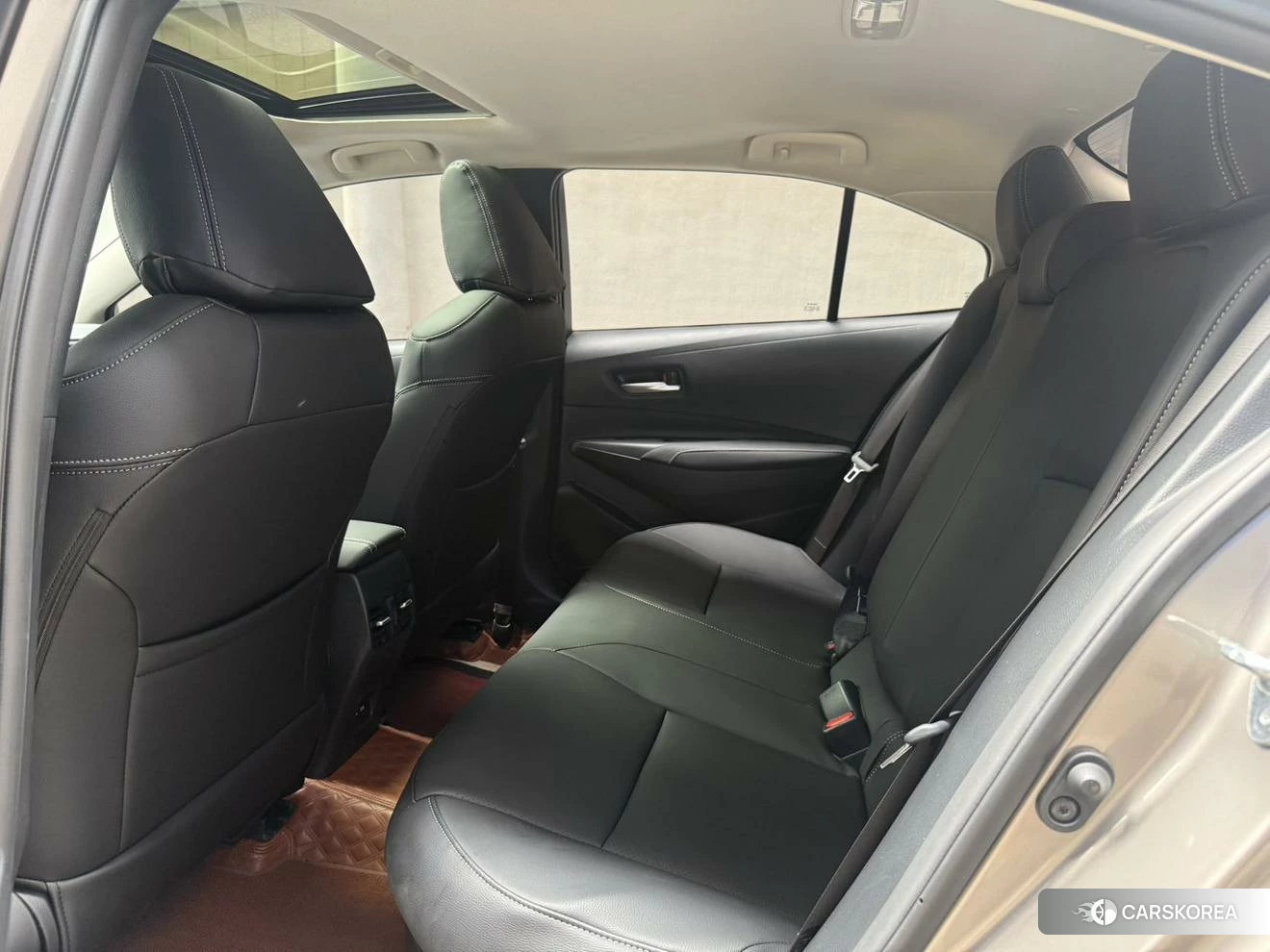 Toyota Corolla id 4514745 из Китая 16