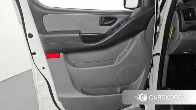 Hyundai The New Grand Starex id 4285532 из Кореи 16