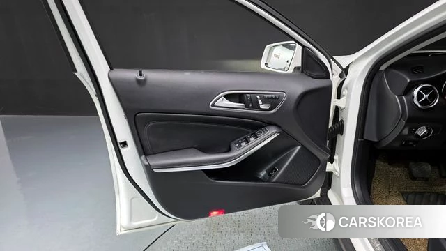 Mercedes-Benz GLA-Class X156 id 4285523 из Кореи 16