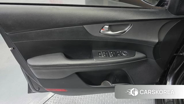 Kia Come New K3 id 4741815 из Кореи 16