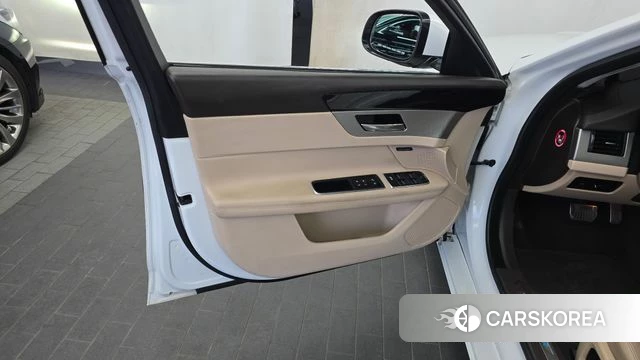 Jaguar XF (X260) id 4447066 из Кореи 16