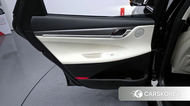 Hyundai The New Grandeur IG Hybrid id 4250180 из Кореи 16
