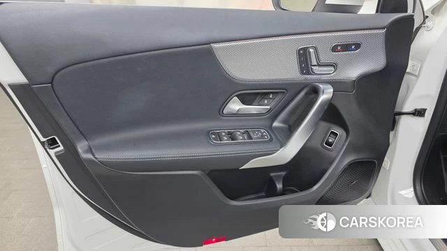 Mercedes-Benz A-Class W177 id 4196148 из Кореи 16