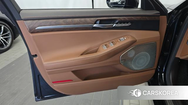 Genesis G90 id 4881909 из Кореи 16