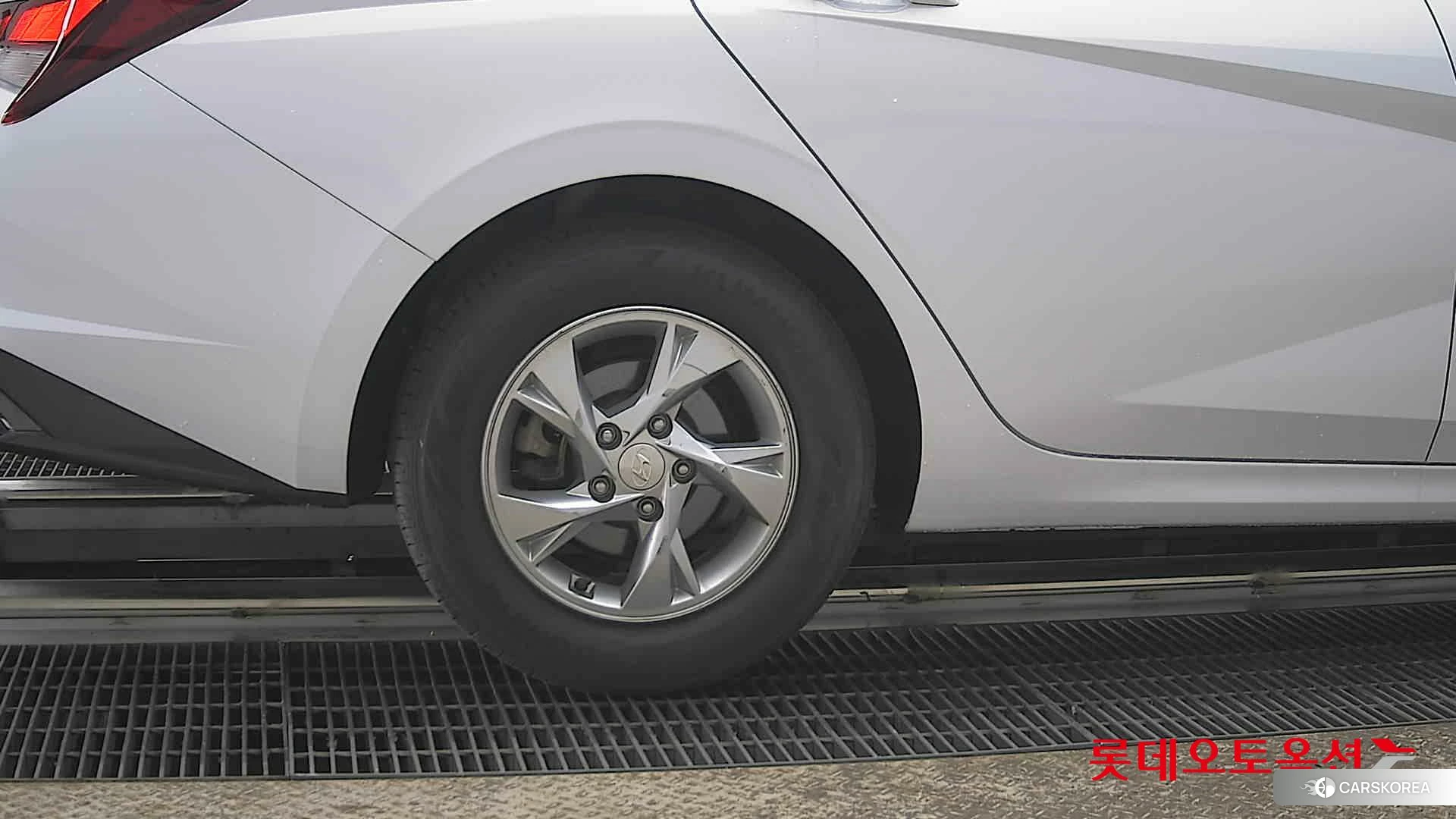 Hyundai Avante id 3869367 из Кореи 16