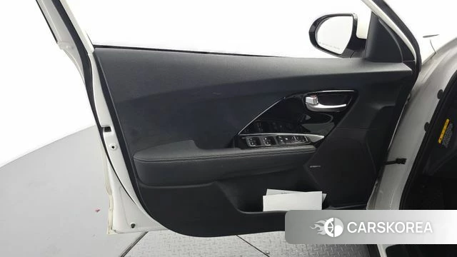 Kia Niro EV id 4594945 из Кореи 16