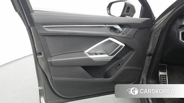 Audi Q3 (F3) id 4424159 из Кореи 16