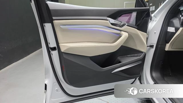 Audi e-Tron id 4697311 из Кореи 16