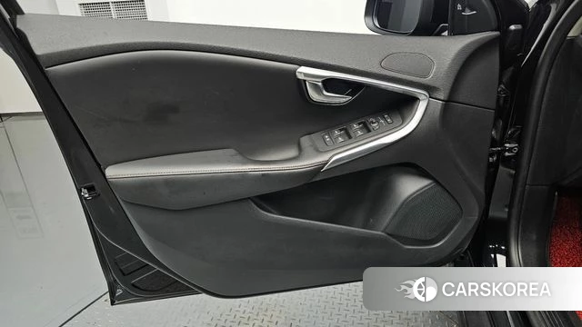 Volvo V40 Cross-Country id 4482923 из Кореи 16