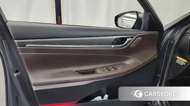 Hyundai Grandeur IG Hybrid id 4520519 из Кореи 16