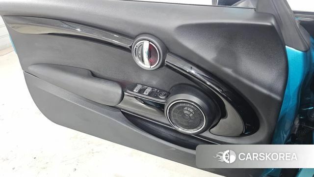 Mini Cooper Convertible id 4435749 из Кореи 16