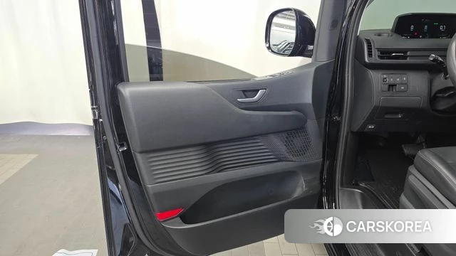 Hyundai Staria id 4847411 из Кореи 16