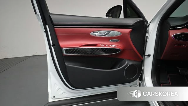 Genesis GV70 id 4894240 из Кореи 16