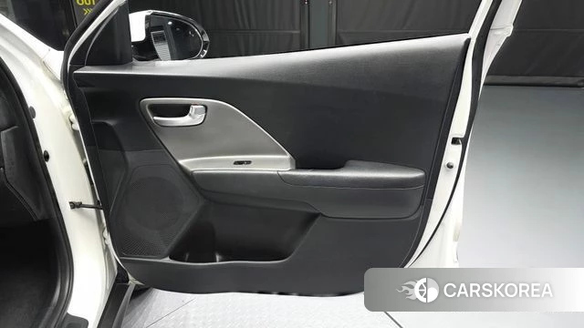 Kia Niro Plus id 4463633 из Кореи 16
