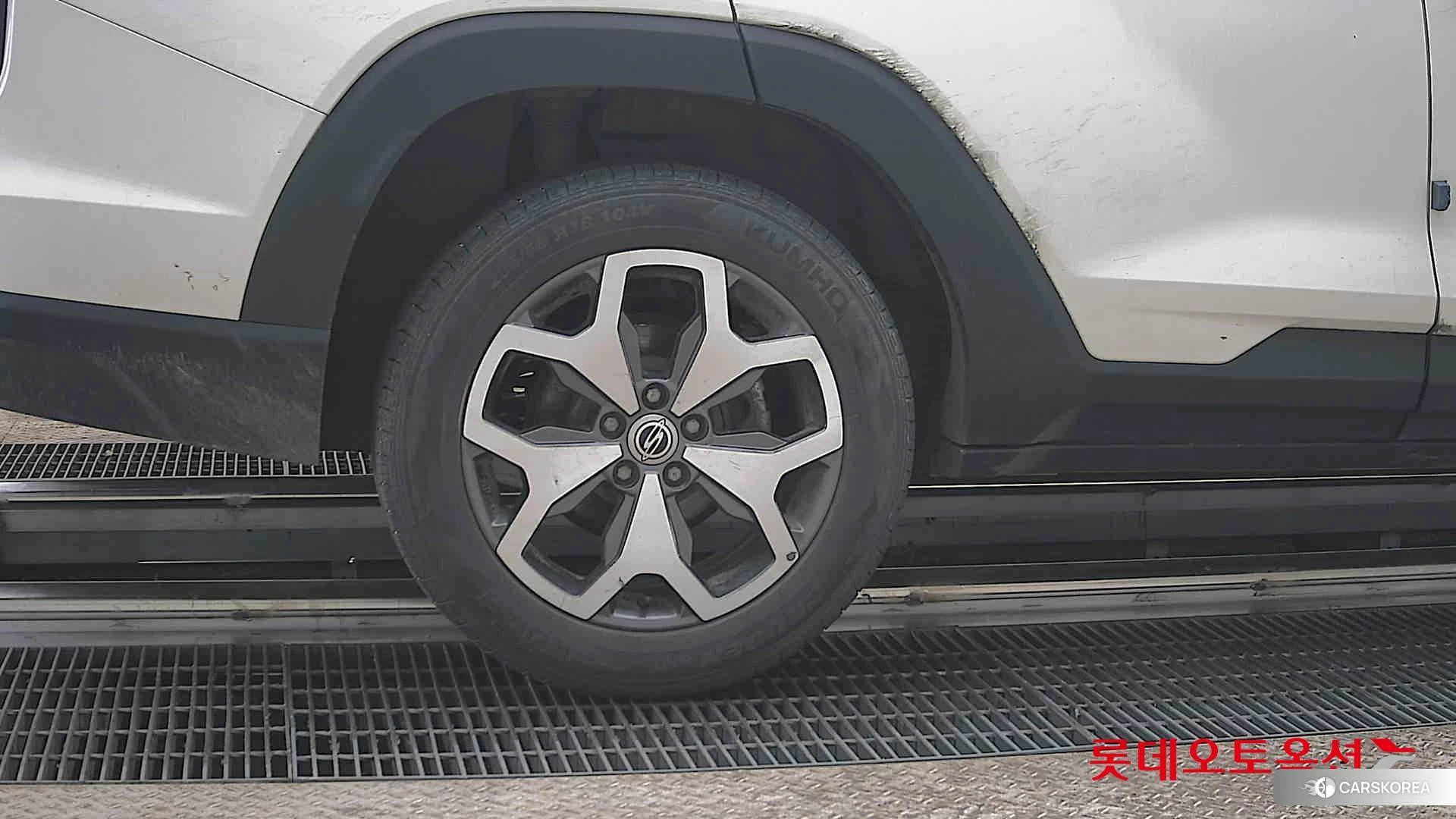 SsangYong Torres id 3888446 из Кореи 16