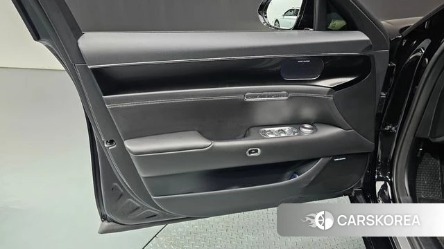 Genesis G90 (RS4) id 4665970 из Кореи 16