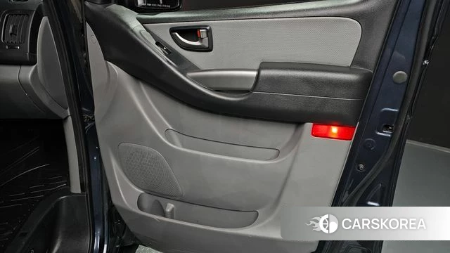 Hyundai The New Grand Starex id 4563208 из Кореи 16