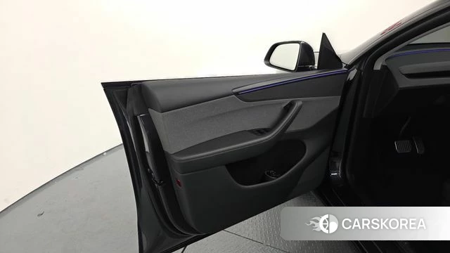 Tesla Model Y id 4315060 из Кореи 16