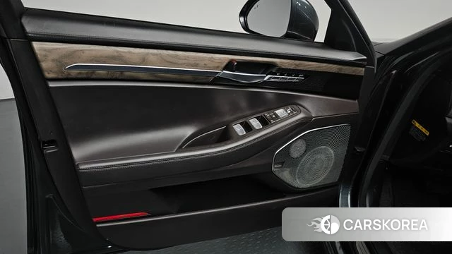 Genesis G90 id 4344869 из Кореи 16