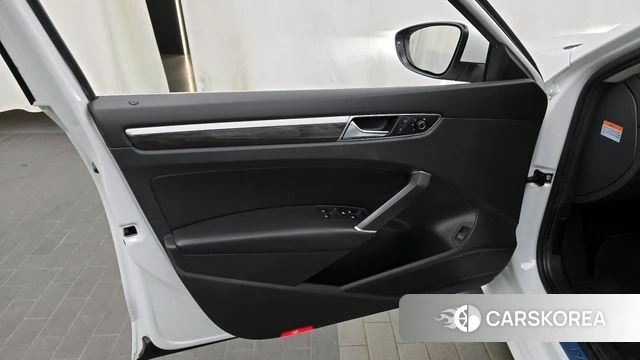 Volkswagen The New Passat id 4345595 из Кореи 16