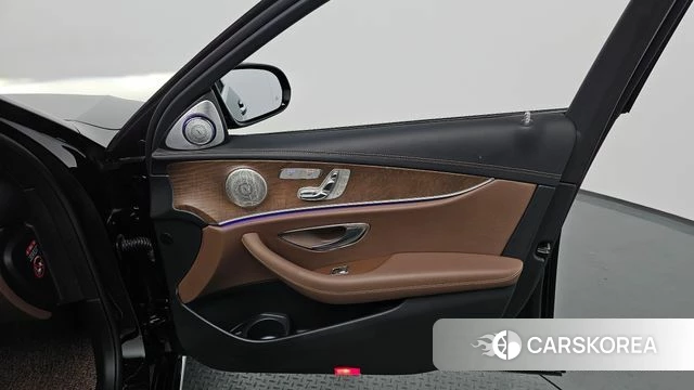 Mercedes-Benz E-Class W213 id 4344484 из Кореи 16
