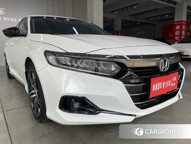 Honda Accord id 4205772 из Китая 16