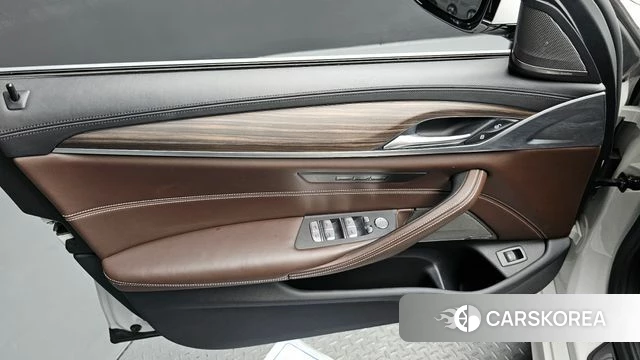 BMW 5 Series (G30) id 4324811 из Кореи 16