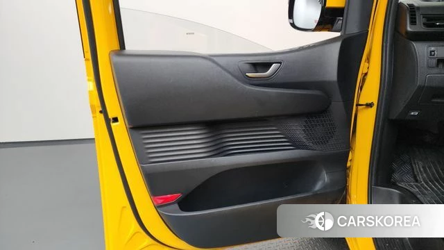 Hyundai Staria id 4590256 из Кореи 16