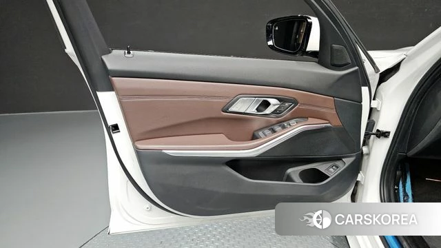 BMW 3 Series (G20) id 4316524 из Кореи 16