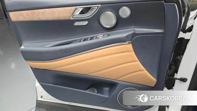 Genesis GV80 id 4344995 из Кореи 16