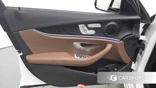 Mercedes-Benz E-Class W213 id 4534375 из Кореи 16