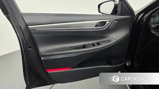 Hyundai The New Grandeur IG Hybrid id 4410295 из Кореи 16